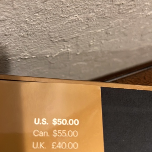 Oprah Winfrey Classic Fashion Book which is beautifully designed styled fashion! - Picture 5 of 8